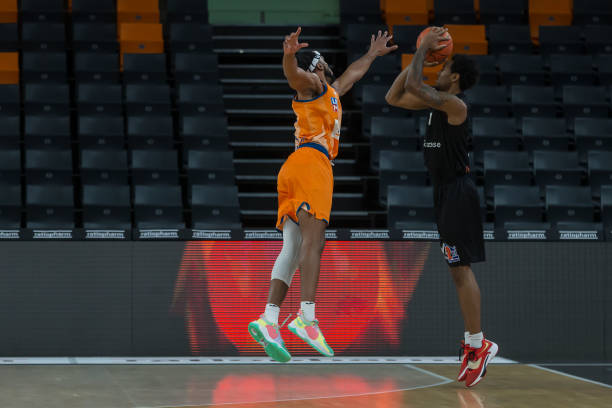 球员本人 球员本人